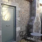 Nyaraló Kastro-kardamili *