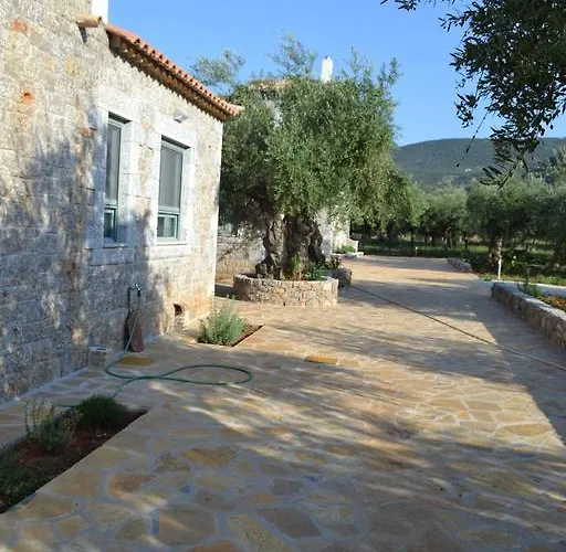 Kastro-kardamili Kardamyli