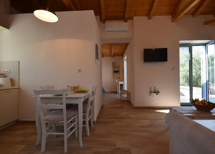 Kastro-kardamili Tatil Evi *